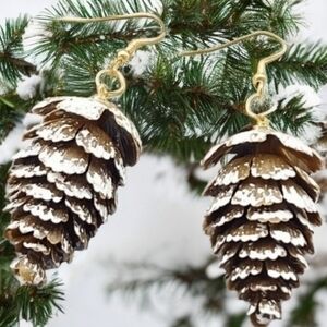 MODCLOTH WINTER PINECONE DROP EARRINGS